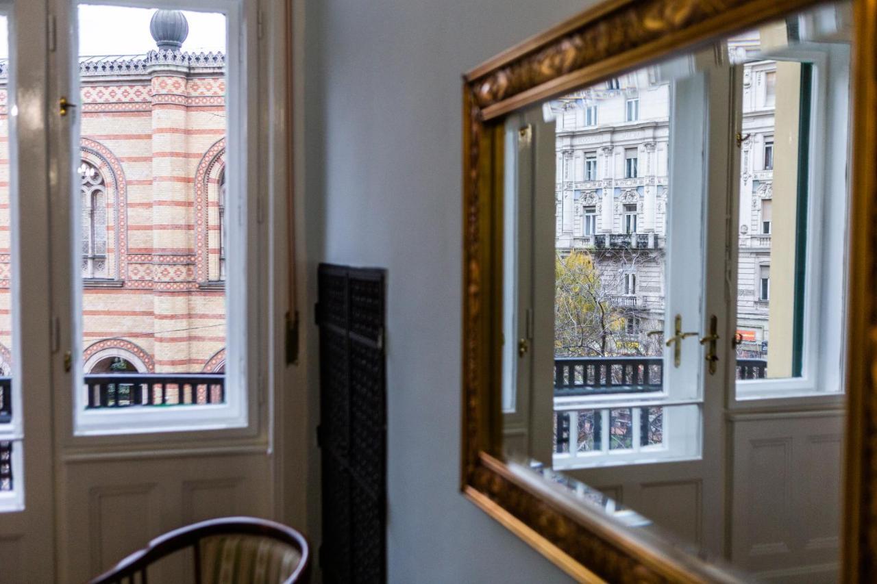Luxury Downtown 3 Bedroom Apartment By Synagoge With Beautiful View Budapesta Exterior foto