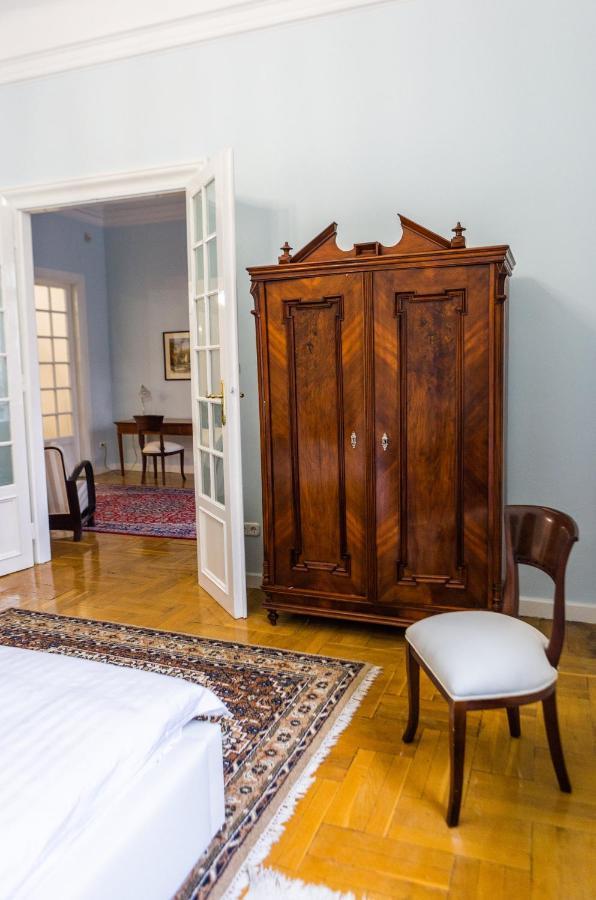 Luxury Downtown 3 Bedroom Apartment By Synagoge With Beautiful View Budapesta Exterior foto
