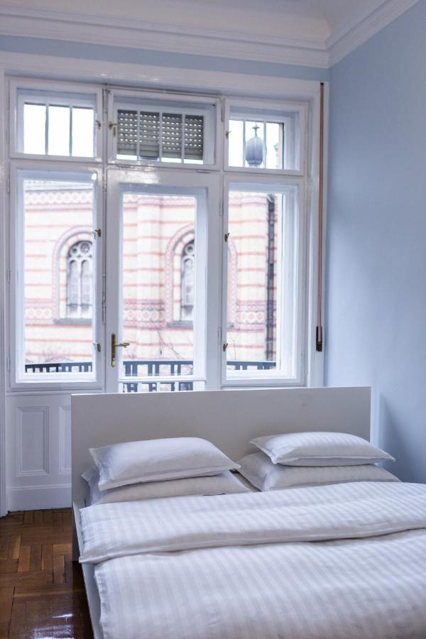 Luxury Downtown 3 Bedroom Apartment By Synagoge With Beautiful View Budapesta Exterior foto