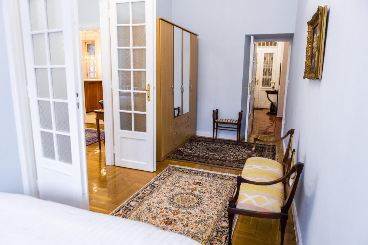 Luxury Downtown 3 Bedroom Apartment By Synagoge With Beautiful View Budapesta Exterior foto