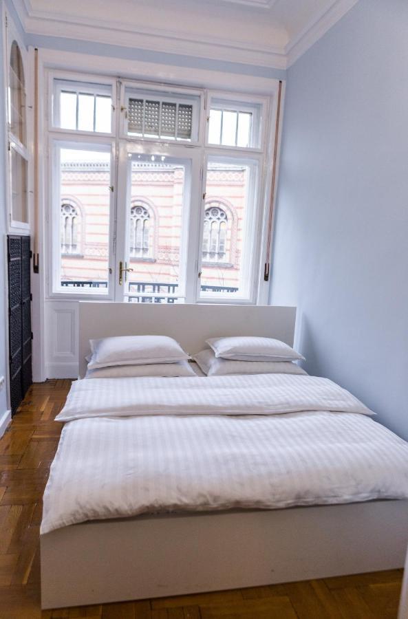 Luxury Downtown 3 Bedroom Apartment By Synagoge With Beautiful View Budapesta Exterior foto