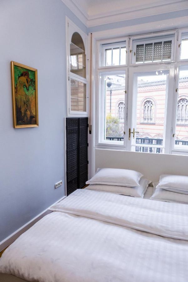 Luxury Downtown 3 Bedroom Apartment By Synagoge With Beautiful View Budapesta Exterior foto