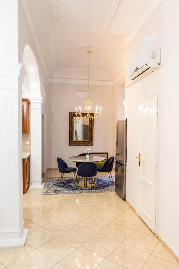 Luxury Downtown 3 Bedroom Apartment By Synagoge With Beautiful View Budapesta Exterior foto