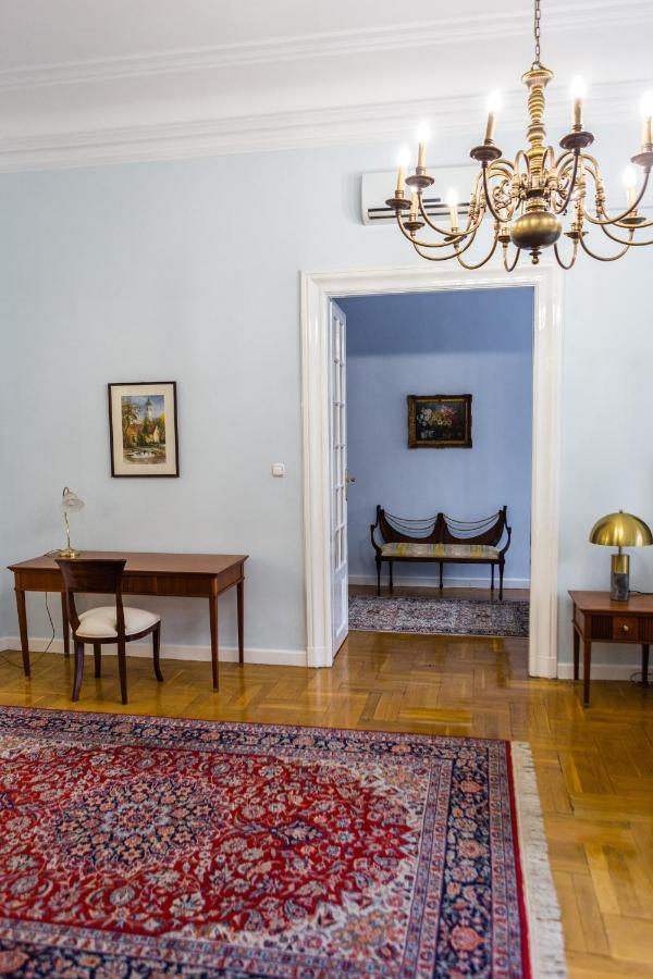 Luxury Downtown 3 Bedroom Apartment By Synagoge With Beautiful View Budapesta Exterior foto